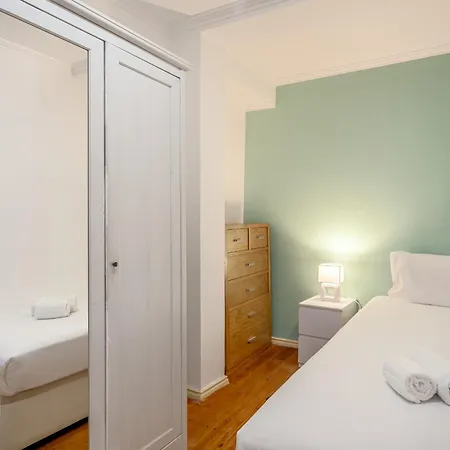Santana Cosy By Homing Daire Lisboa